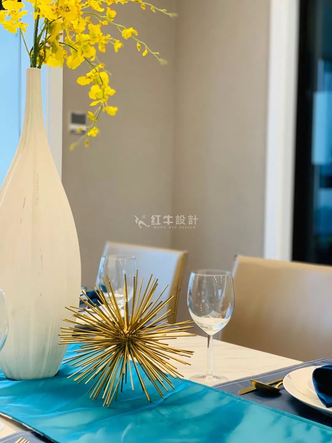南京保利國際社區(qū)140㎡現(xiàn)代風(fēng)格--四室二廳大戶型，寬敞開闊又舒適！08餐廳設(shè)計(jì)